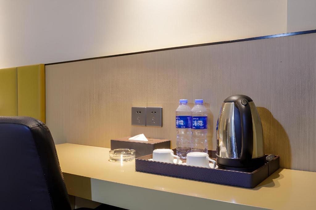 Jingtu Hotel Zhanjiang Dingsheng Plaza Store Exterior photo